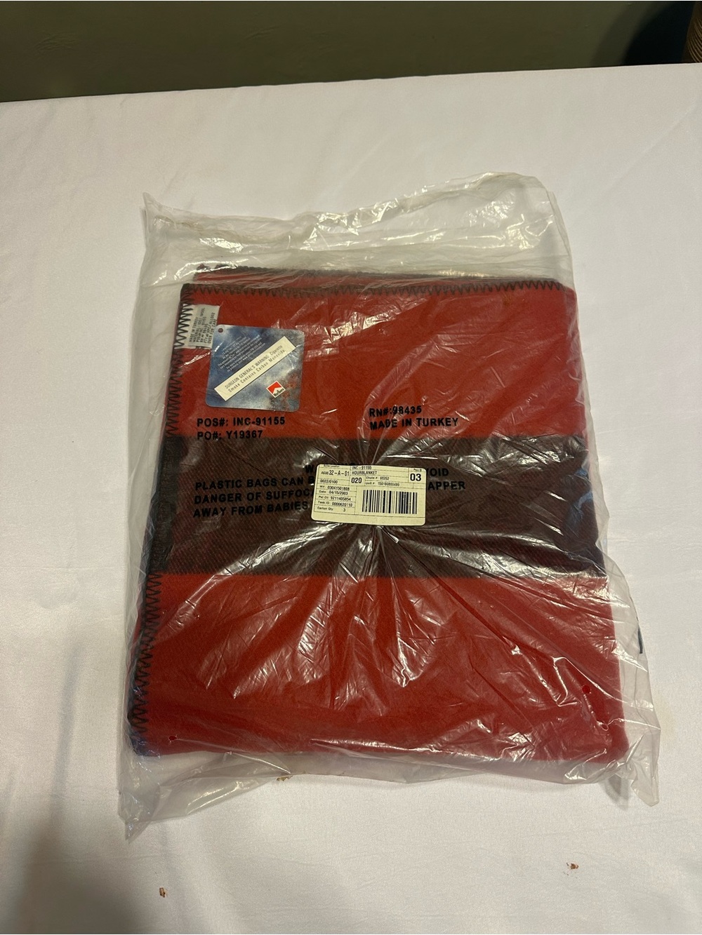 2003 Marlboro 100% wool blanket red w/ black strip thick 69x54